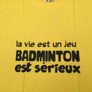Unisex T-shirt déjà floqué "La vie est un jeu"